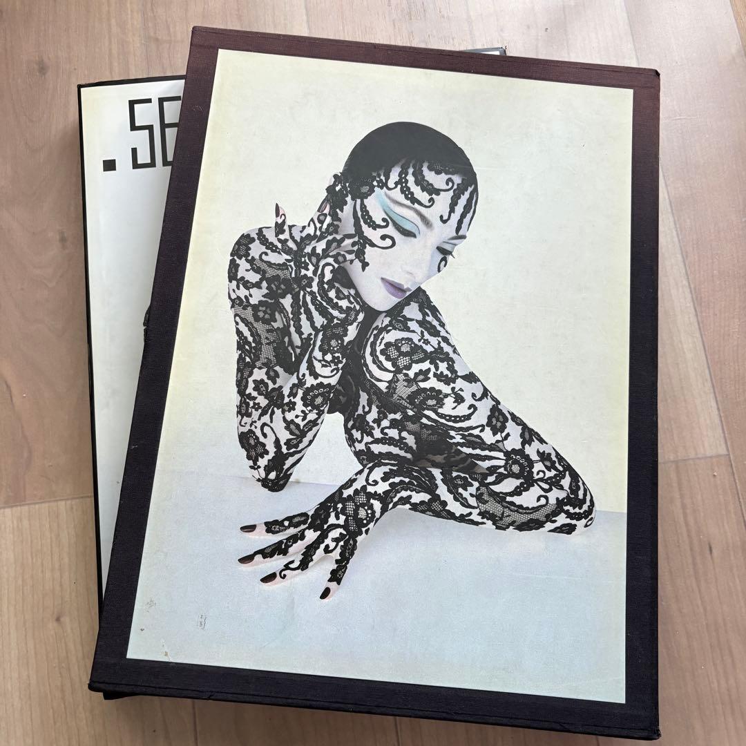 「セルジュ・ルタンス（Serge Lutens）」豪華写真集・箱入り