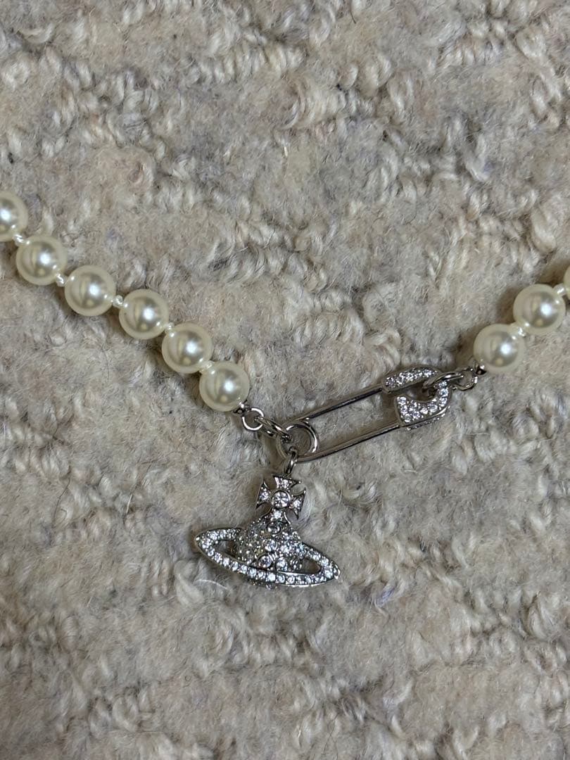Vivienne Westwood パールネックレス　かやゆー着用