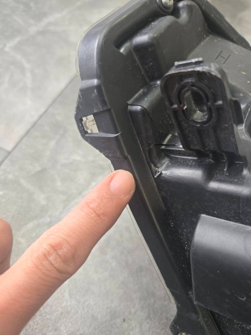 B44A　日産　ルークス　ハイウェイスター　ヘッドライト