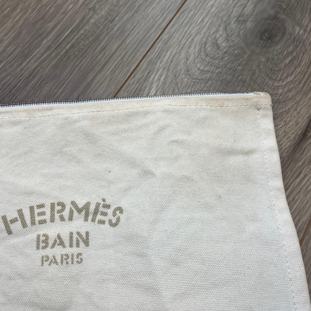 HERMES Bain ホワイトクラッチバッグ