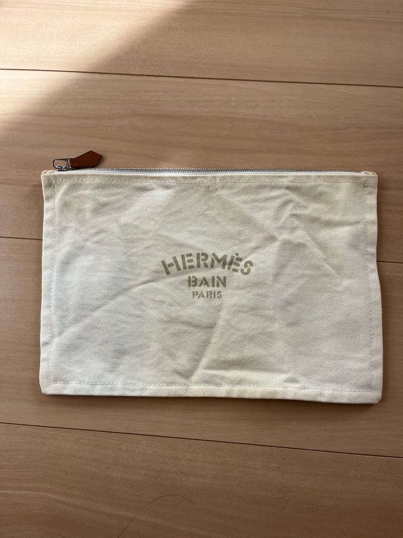 HERMES Bain ホワイトクラッチバッグ