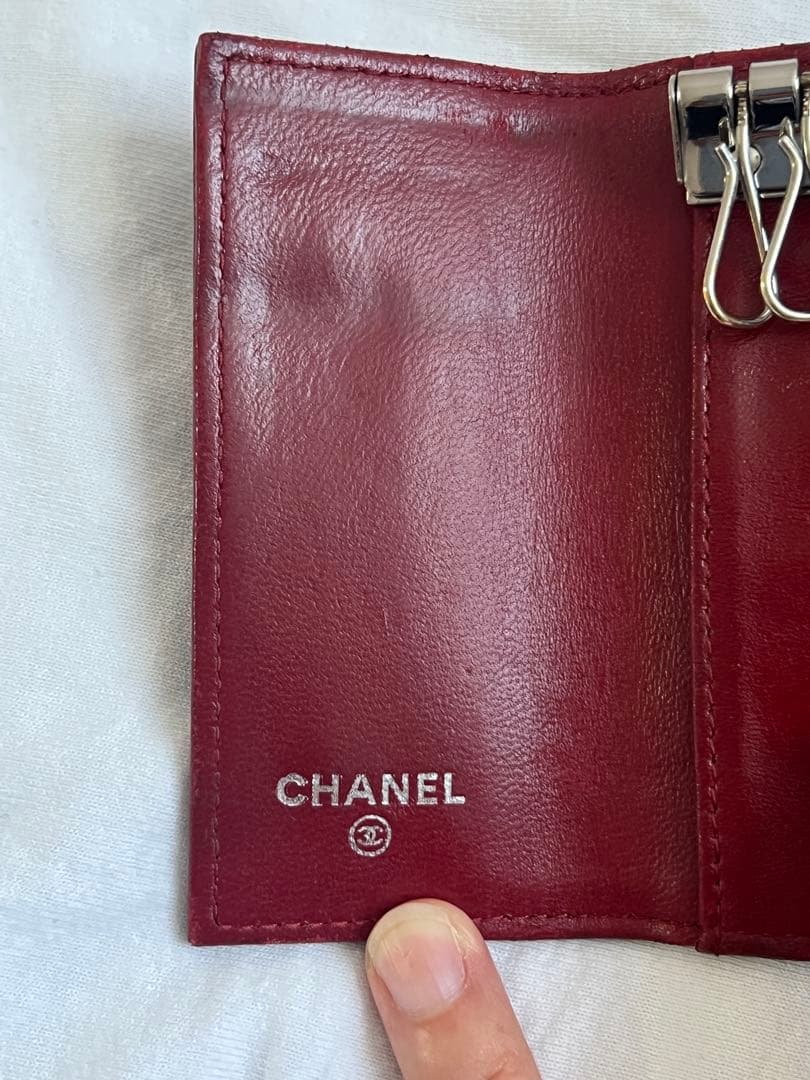 専用　CHANEL カメリア　エンボスキーケース バーガンディ