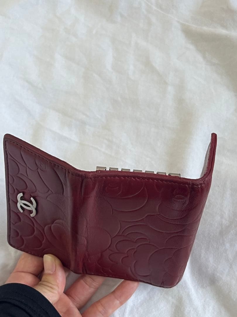 専用　CHANEL カメリア　エンボスキーケース バーガンディ
