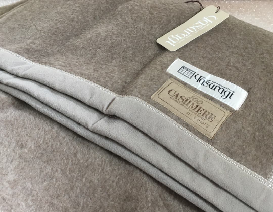 ○【未使用】カシミヤ100%毛布 やすらぎ寝装品 140cm×200cm