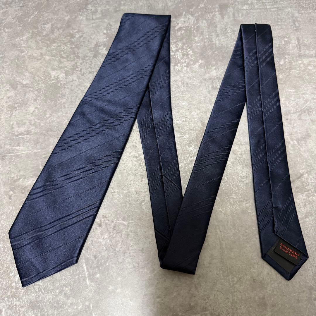 【✨極美品✨】BURBERRY バーバリー ネクタイ ネイビー ストライプ 肉厚
