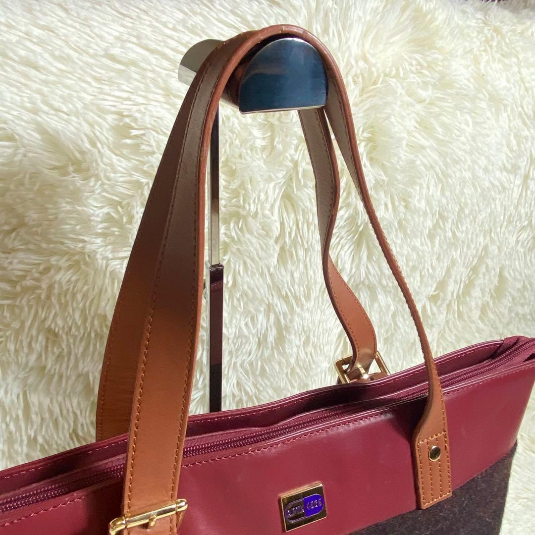 名探偵コナン 英国製ツイードのトートバッグ 灰原哀モデルMOON