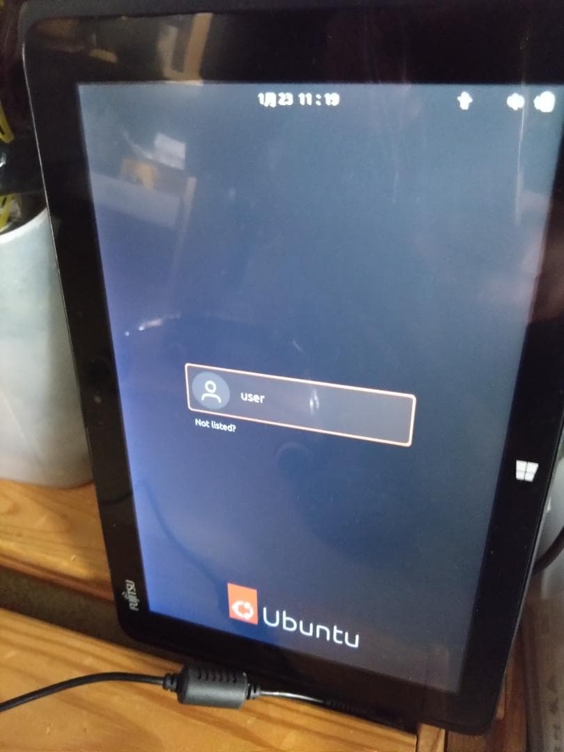 Fujitsu arrows Q506/ME タブレット 本体(Ubuntu)
