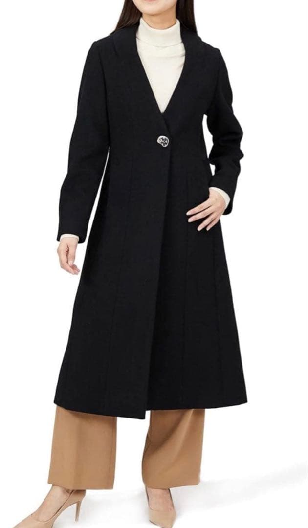 LILY BROWN ♡シルエットが美しいコート♡