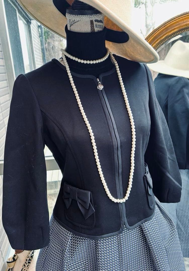 綺麗なお姉さんのエムズグレイシー 上品なリボンジップアップジャケット