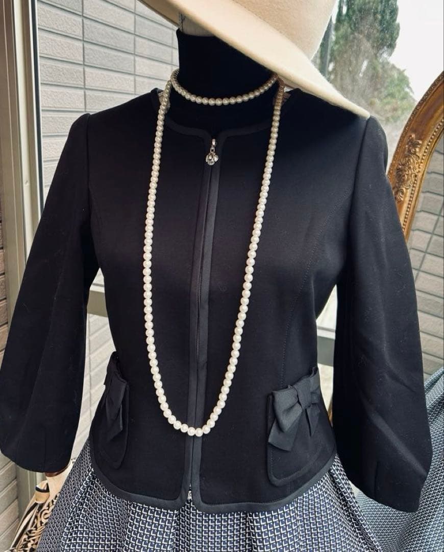 綺麗なお姉さんのエムズグレイシー 上品なリボンジップアップジャケット