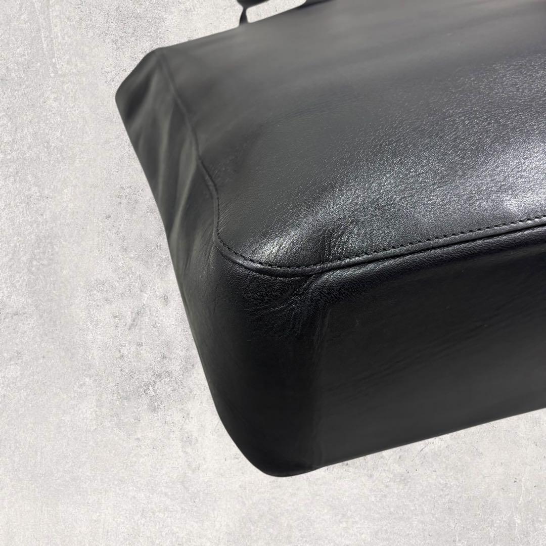 マーガレットハウエル トートバッグ レザー 旧ロゴ 黒 A4 肩掛け チャーム付