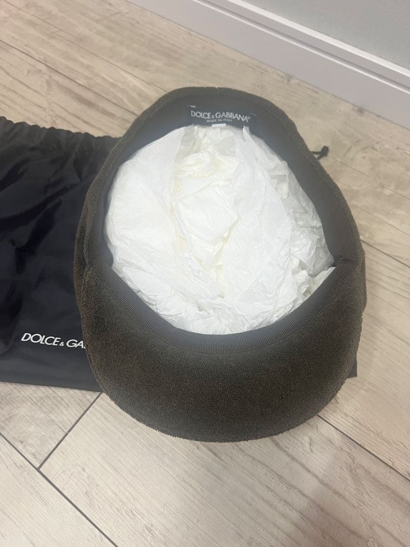 DOLCE & GABBANA カーキ ベレー帽 収納袋付き 2回使用しました
