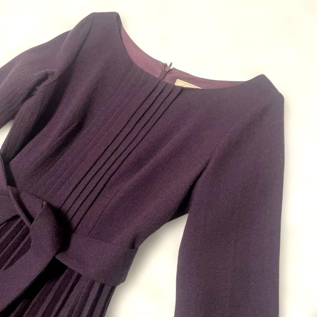 美品　シビラ　プリーツタックデザインウエストリボン付き　ウール　ロングワンピース