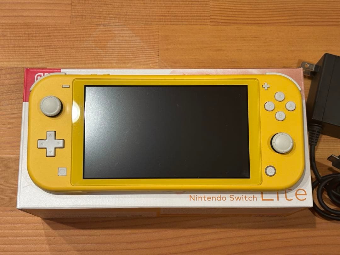 【美品】Nintendo Switch Lite 本体 箱/充電器あり