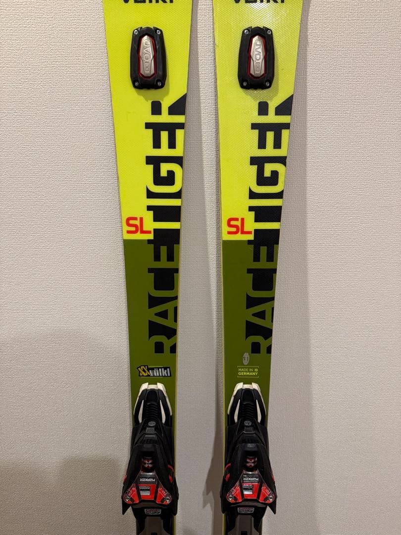 【新春値引き】Völkl Racetiger SL スキー 板　165cm