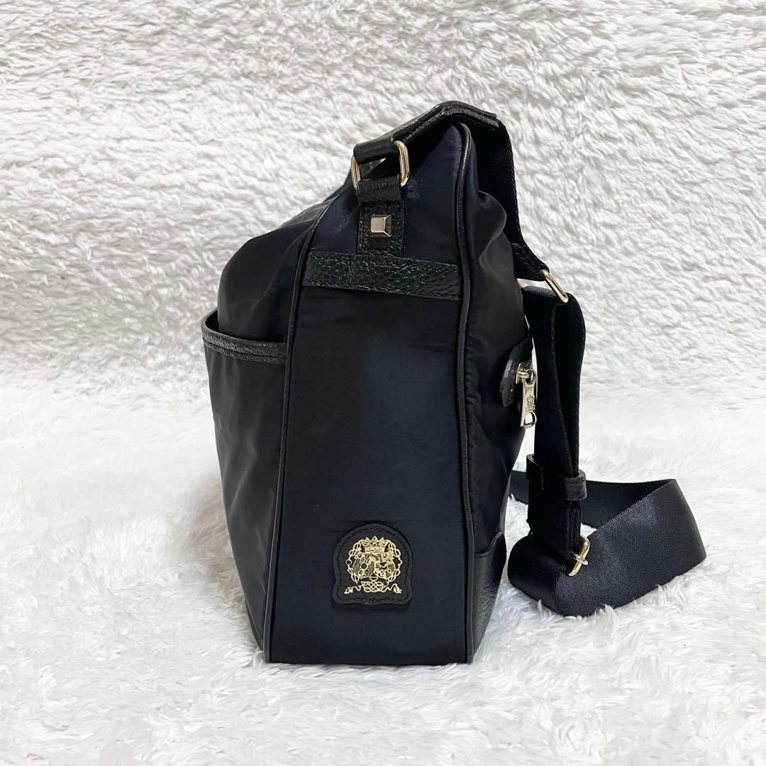 A.D.M.J.☆ショルダーバッグ メッセンジャーバッグ ナイロン 黒ピンク