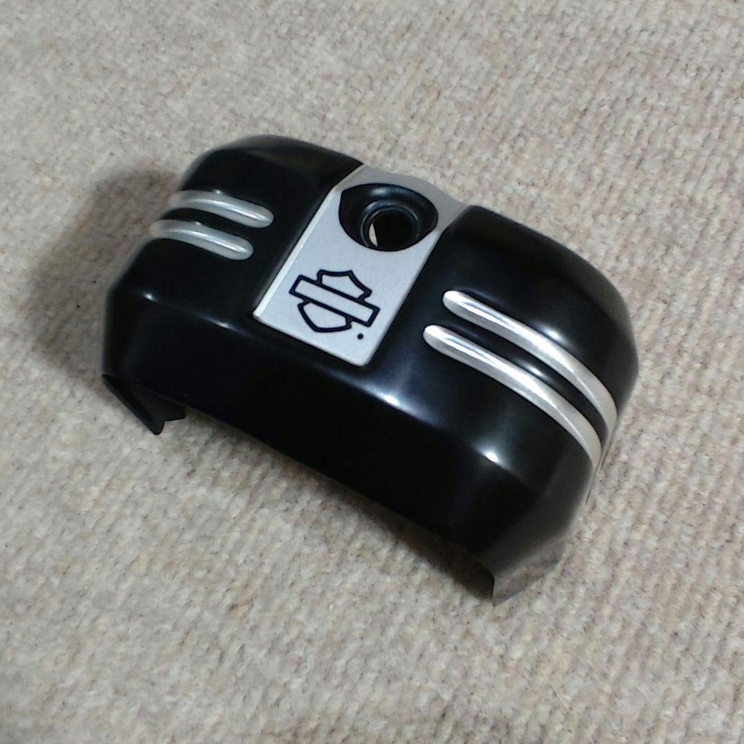 【廃盤品】ハーレーダビットソン純正　M8ソフテイル用　イグニッションコイルカバー