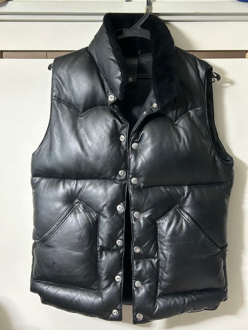 ラムレザー ダウンベスト 黒