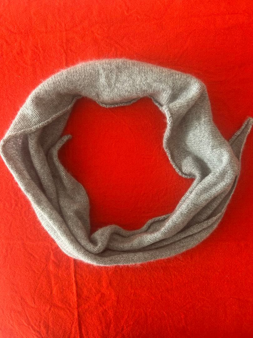 エバムエバ evam eva カシミアトライアングルマフラー