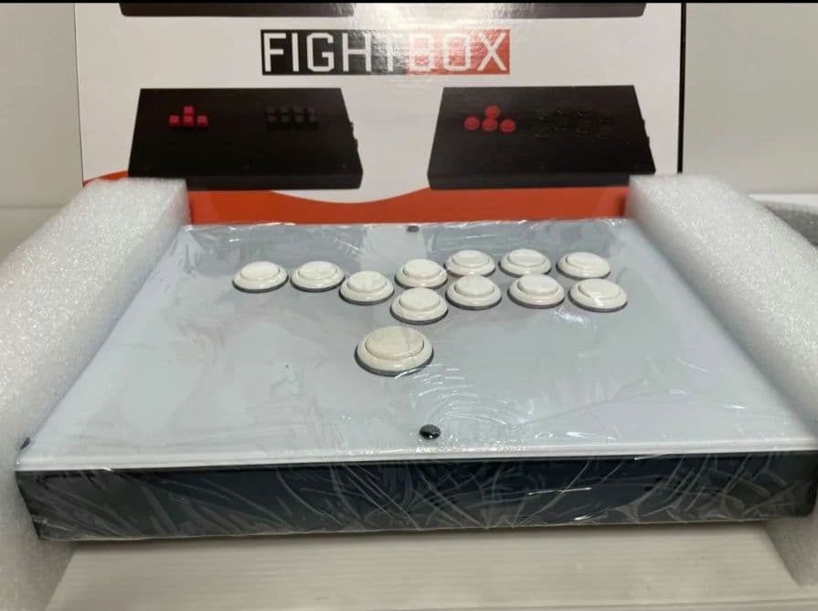 FIGHTBOX Arcade Joystick Reimagined 新品