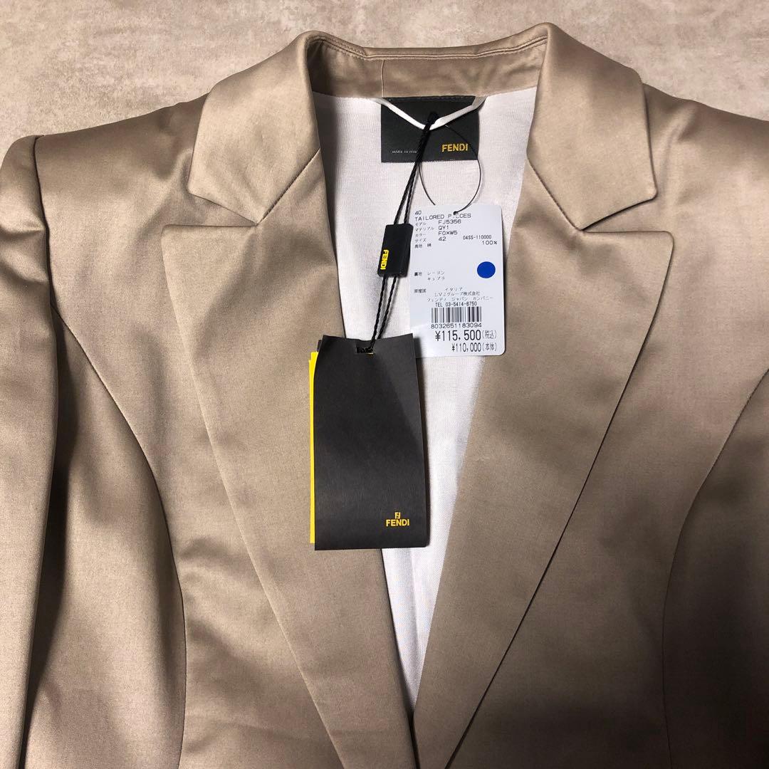 新品未使用　フェンディ　ジャケット　肩パッド