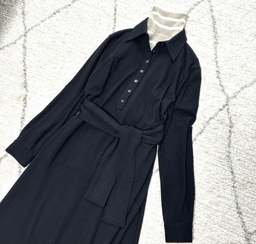 DAMA collection 長袖襟付き　ウールワンピース　黒