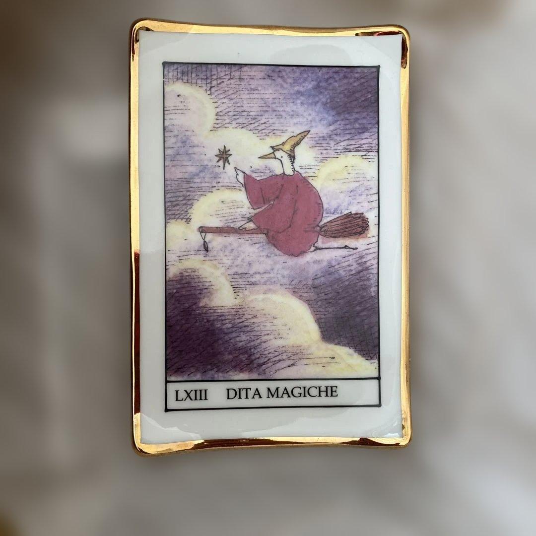 クアラントット　タロットプレート　ノベルティ