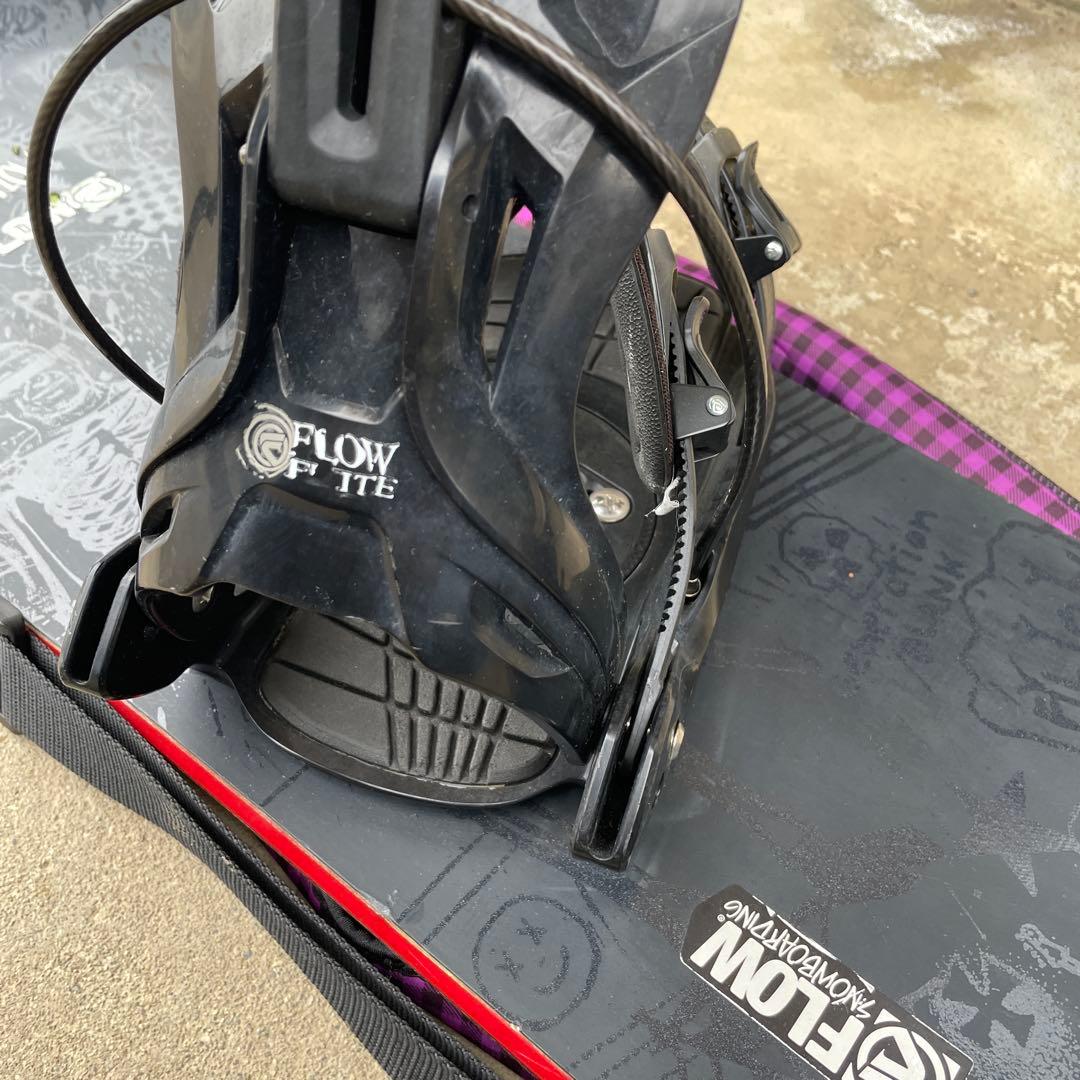 FLOW スノーボード ビンディング、ボードカバー付き