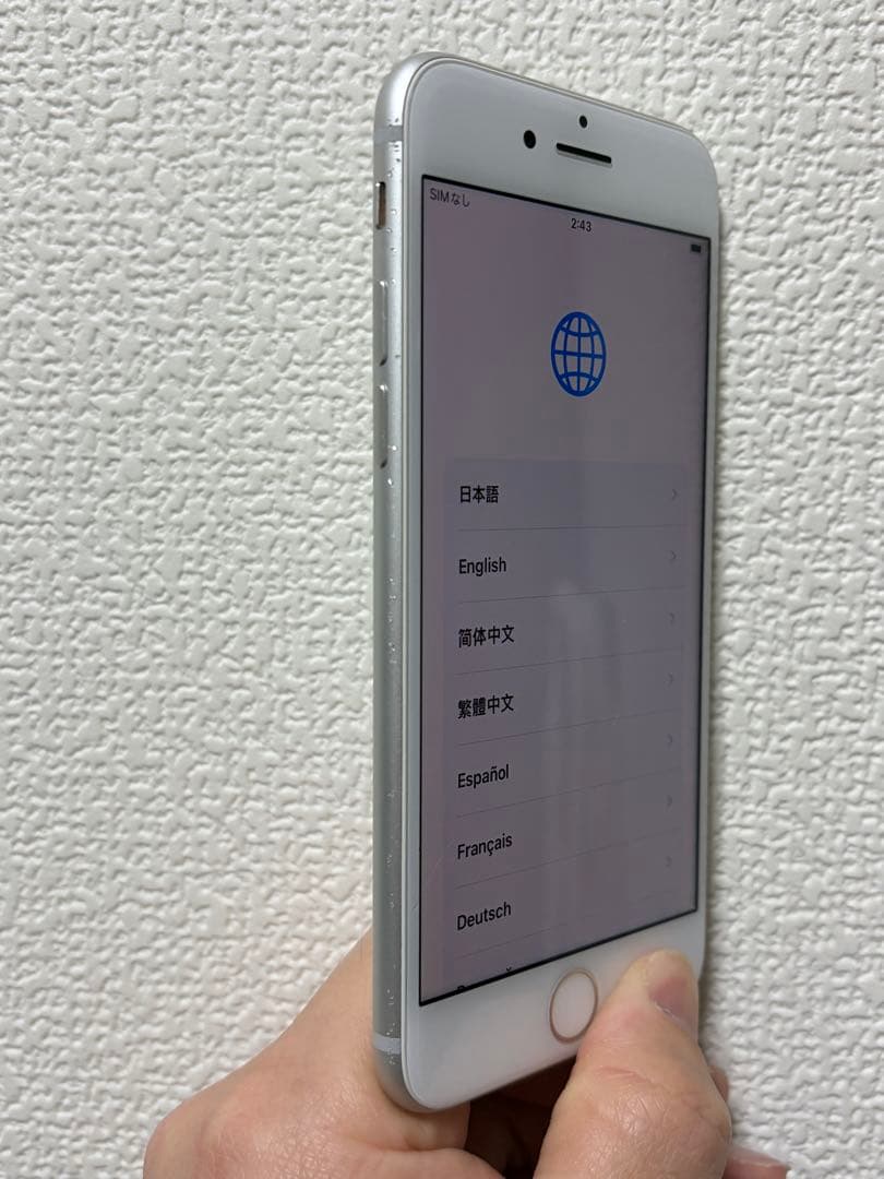 iphone8 本体64GB au SIMロック解除済　きずあり