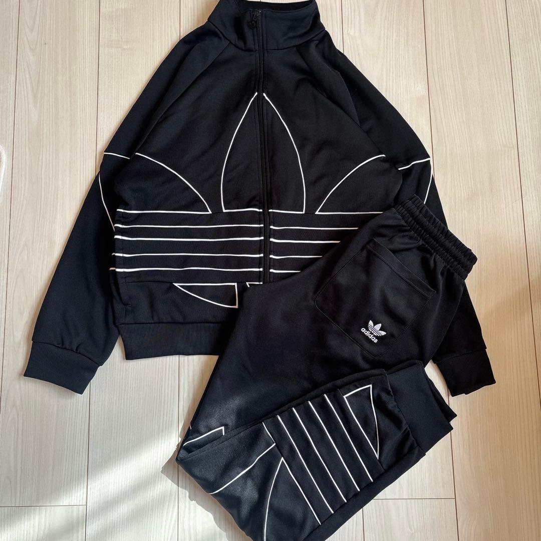 〈adidas〉ビッグ トレフォイル アウトライン トラックトップ&パンツセット