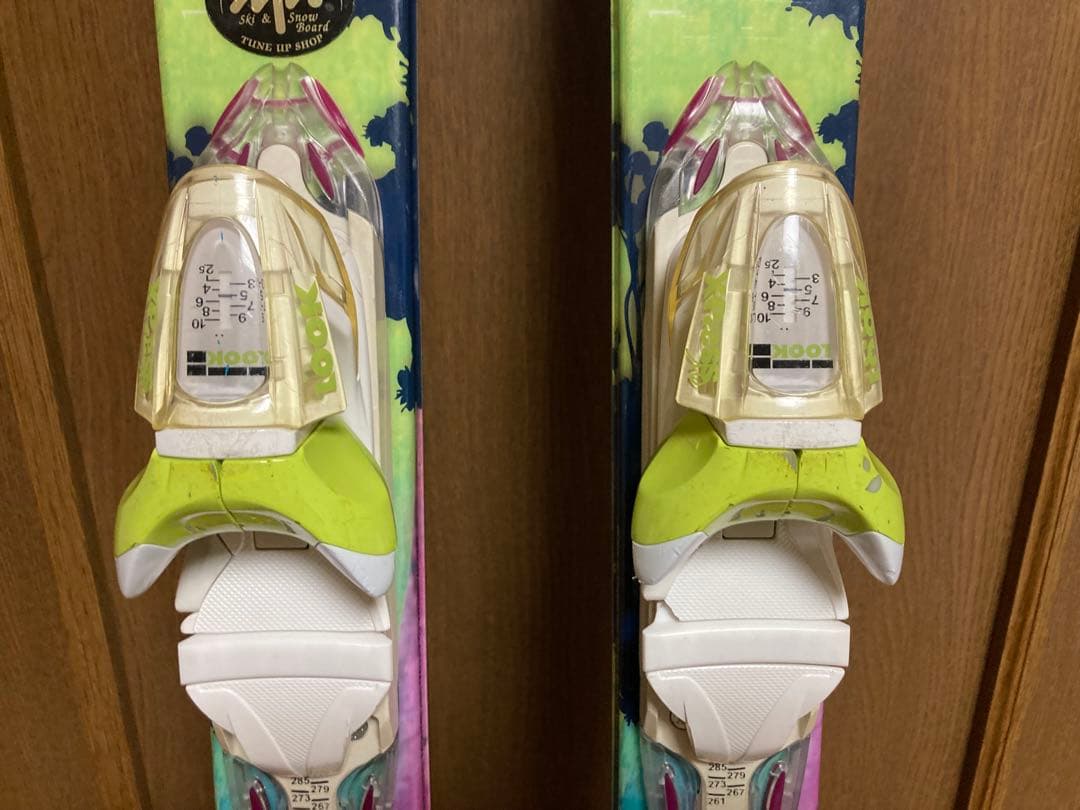 ディナスター　レディース用スキー　158cm 初中級者向けカービングスキー