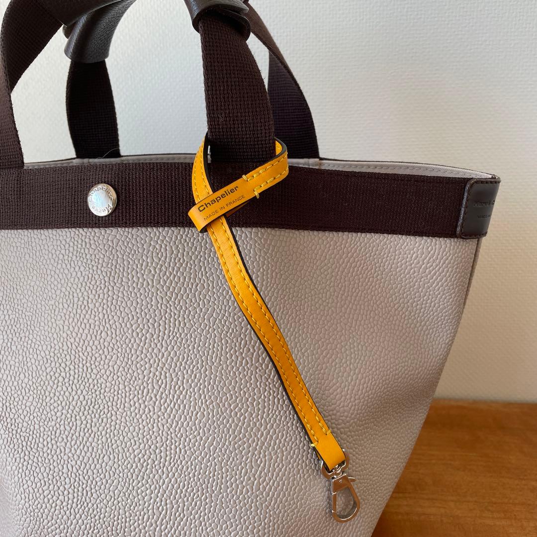 Herve Chapelier エルベシャプリエ　レザーストラップ　ジョーヌ