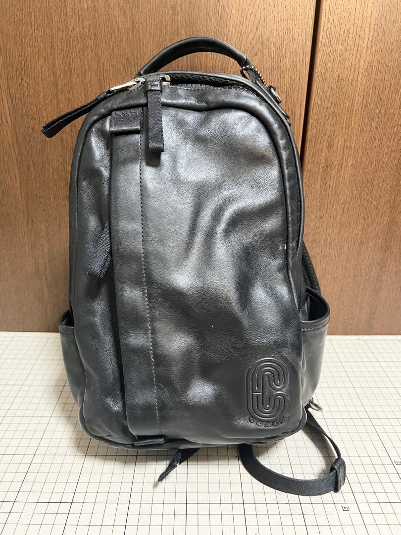 COACH メンズ　ワンショルダーバック　ブラックレザー