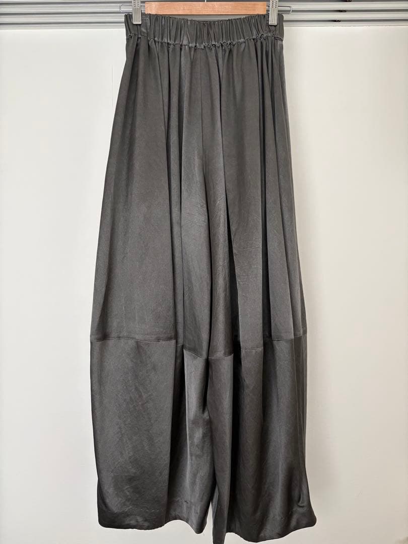 パンツ LOHEN PIGMENT DYEING COCOON PANTS