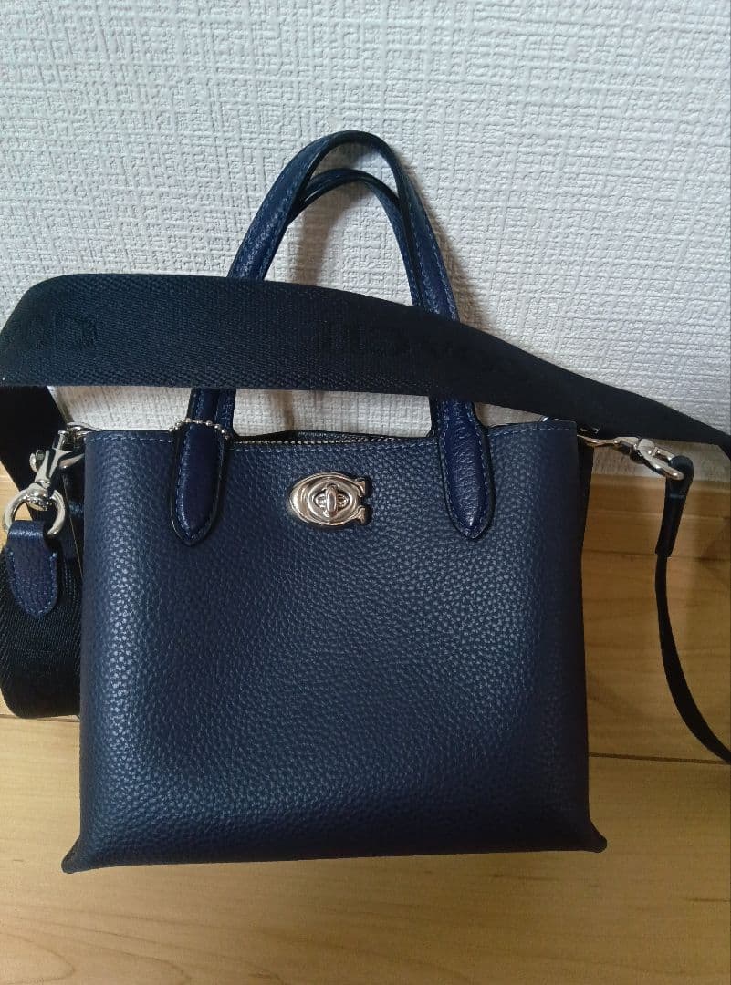 COACHネイビー レザー ショルダーバッグ