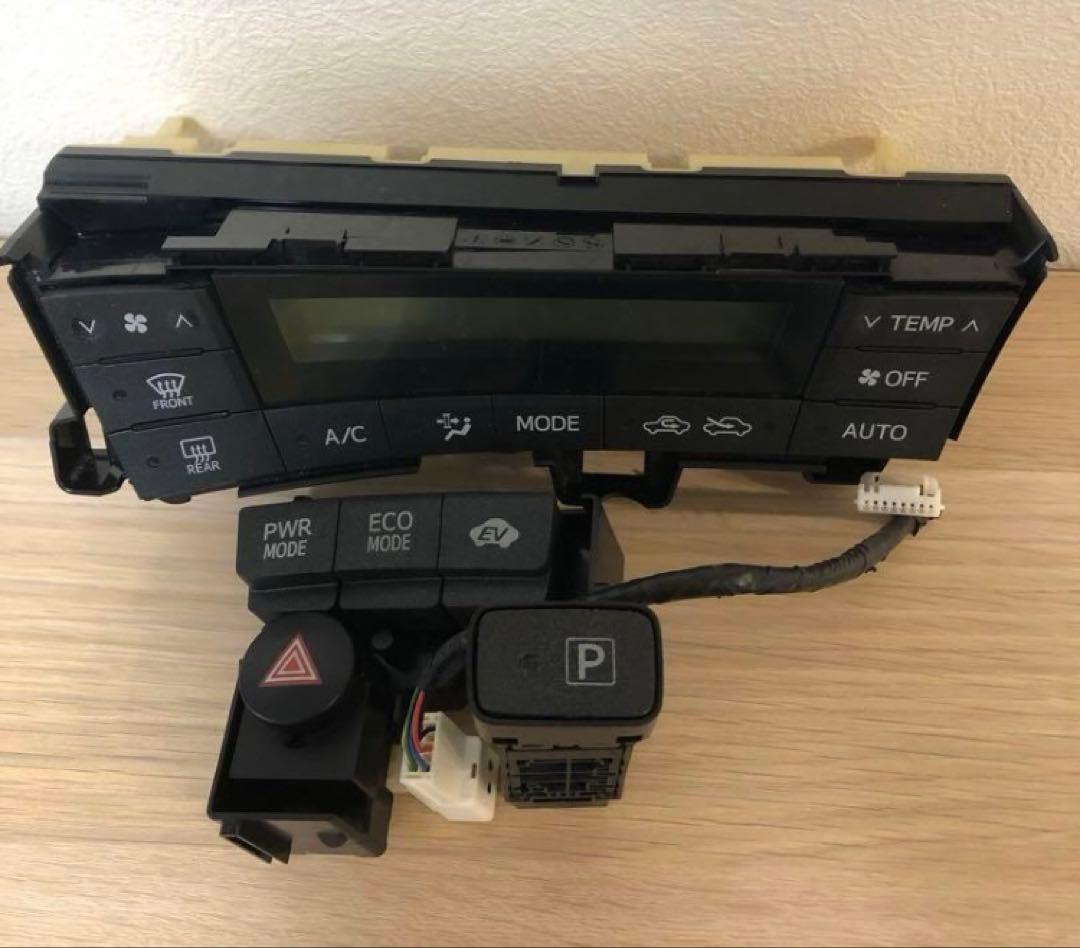 ZVW30 プリウス　前期　エアコンパネル　シフトパネル LED打ち替え済み x