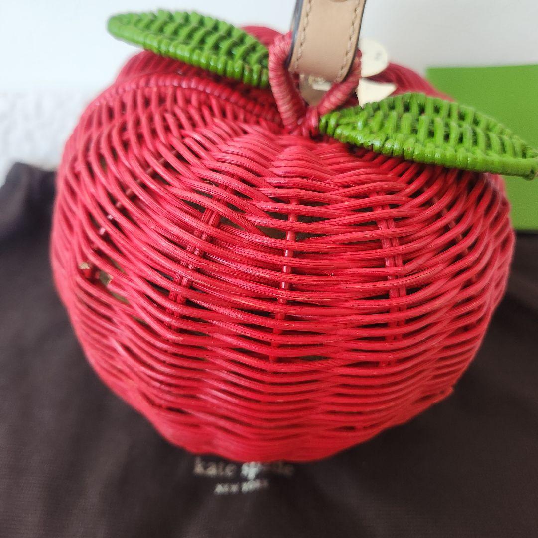 ケイトスペードニューヨーク　りんご　リンゴ　かごバッグ　立体　カゴ