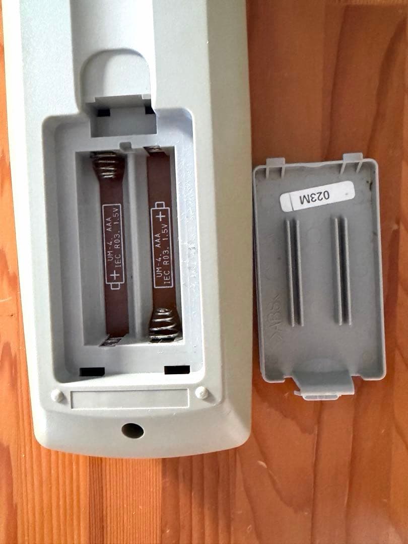 アイワAIWAテレビデオ　アナログブラウン管テレビ ビデオ　AV入力端子付き