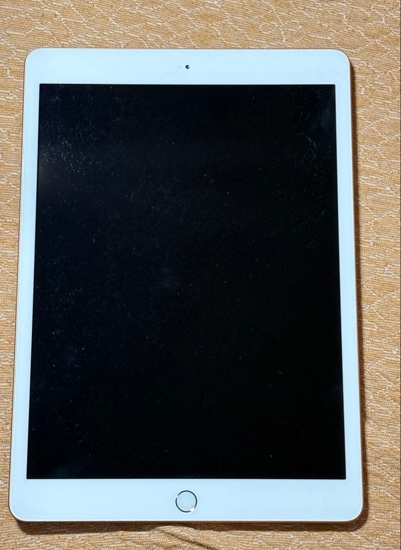 【早い者勝ち】ipad 第8世代 32GB バッテリー容量100%