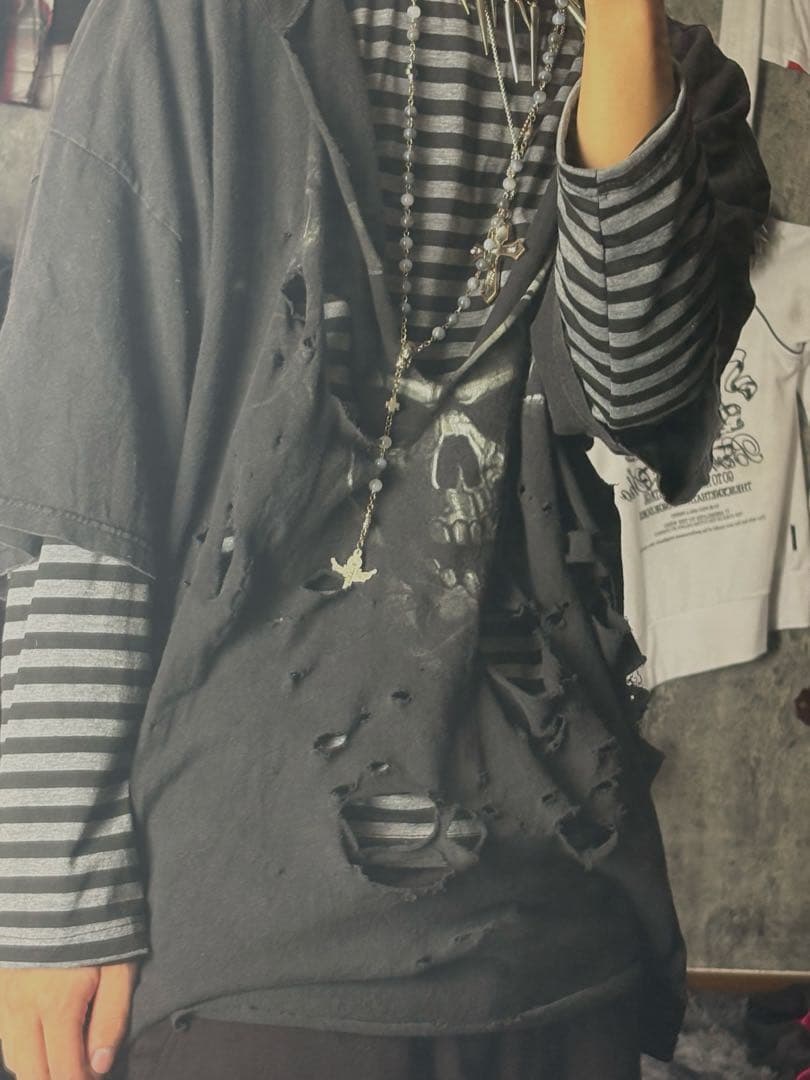 灰黒ボーダーロンT＋ダメージ髑髏Tシャツ　パンク　y2k グランジ