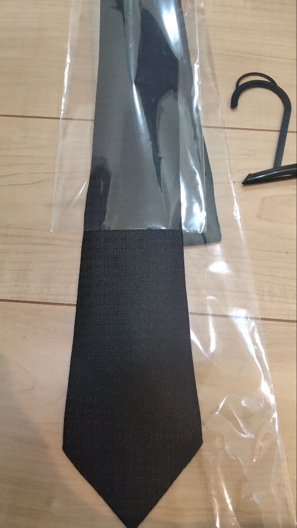 HERMES エルメス　ネクタイ　ファソネ　シルク　ブラック　H柄