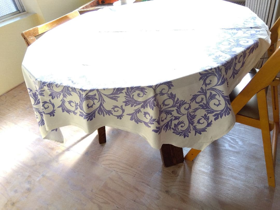 BERTOZZI 　テーブルクロス