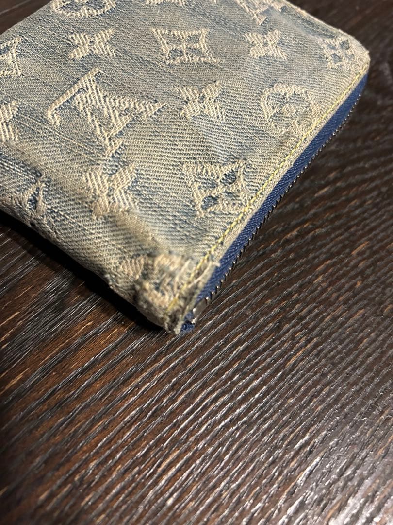 ヴィトン　ルイ・ヴィトン　デニム　財布　ジッピー　二つ折り　LV ジャンク