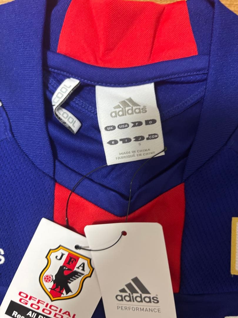 AKB48 サイン入り日本代表ユニフォーム