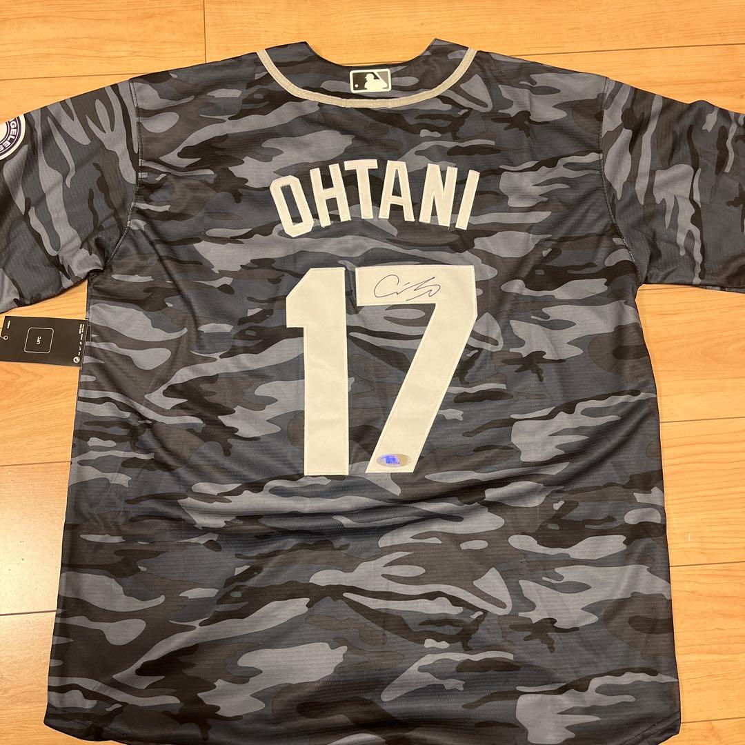 大谷翔平選手サイン入りユニフォーム