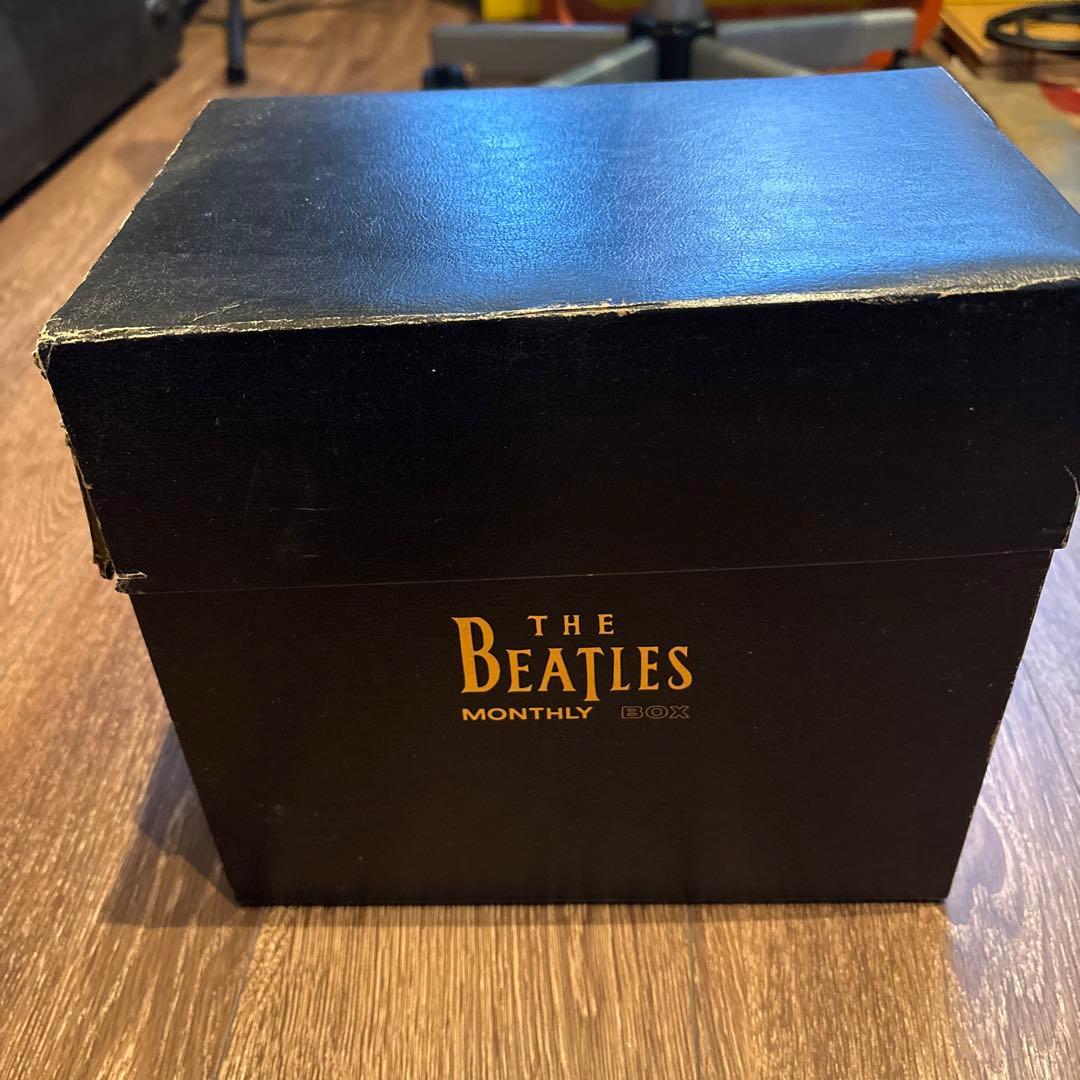 THE BEATLES MONTHLY BOX ボックスセット