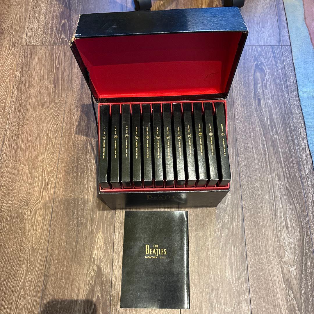 THE BEATLES MONTHLY BOX ボックスセット