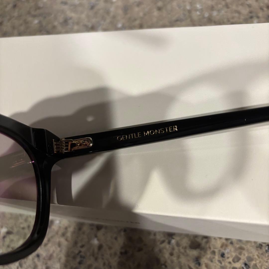 ジェントルモンスター　GENTLE MONSTER South side クリア