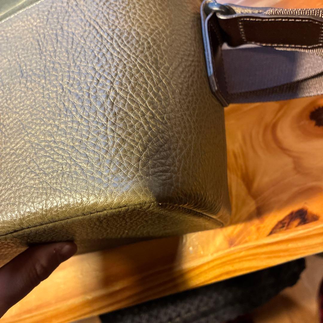 土屋鞄　ザ・シーンズ カメラバッグ