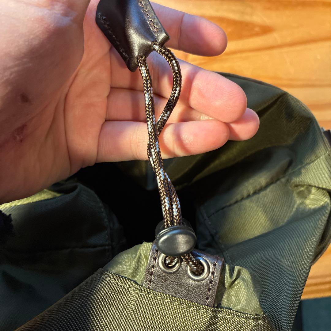 土屋鞄　ザ・シーンズ カメラバッグ